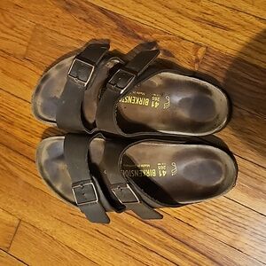 Birkenstock sandals womens size 10 men 8 brown leather still in great shape